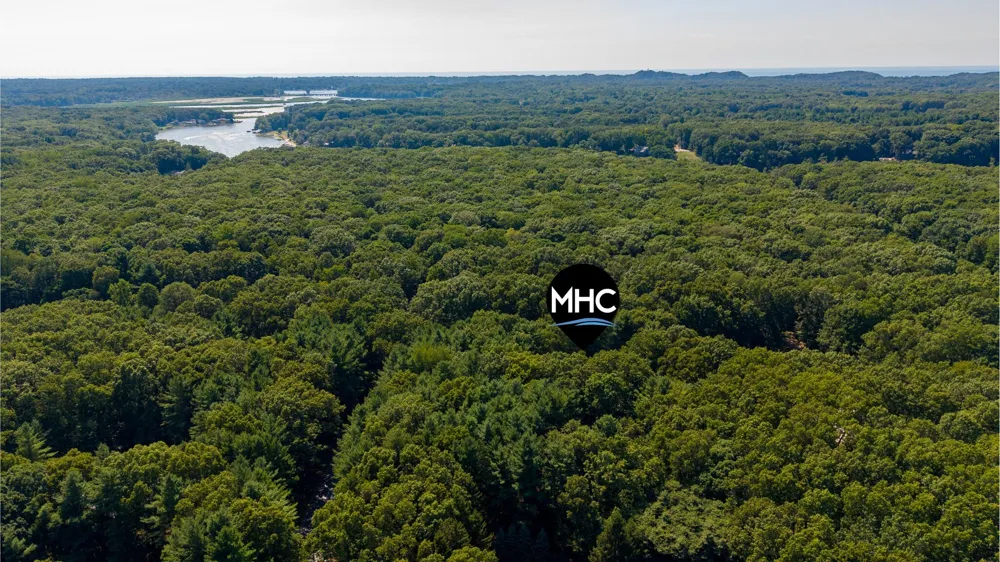 6195 Bayou Trail Saugatuck Township, MI 49453