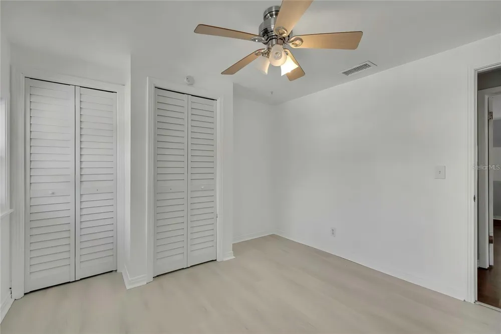8424 STILLBROOK AVENUE Tampa, FL 33615
