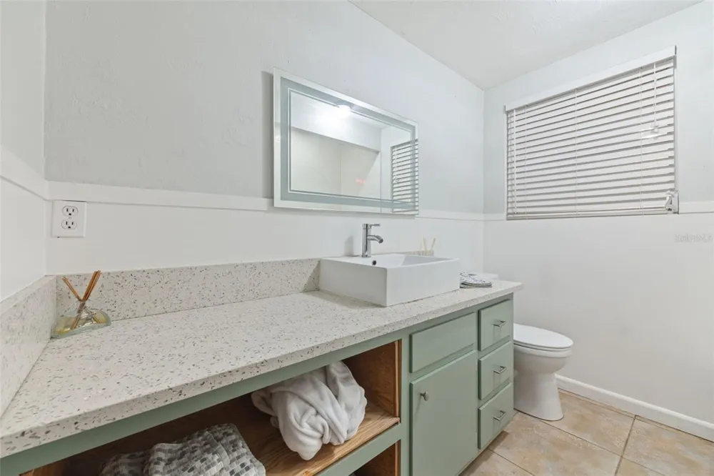 302 51ST STREET W Bradenton, FL 34209