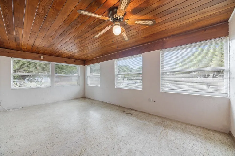 302 51ST STREET W Bradenton, FL 34209