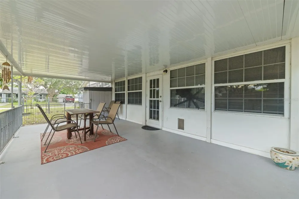 302 51ST STREET W Bradenton, FL 34209