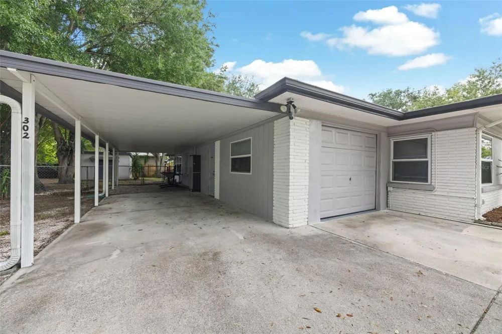 302 51ST STREET W Bradenton, FL 34209