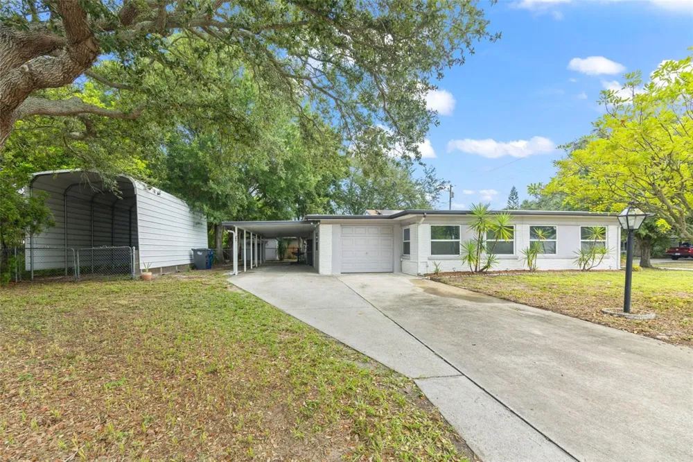 302 51ST STREET W Bradenton, FL 34209