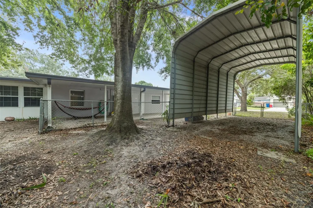 302 51ST STREET W Bradenton, FL 34209