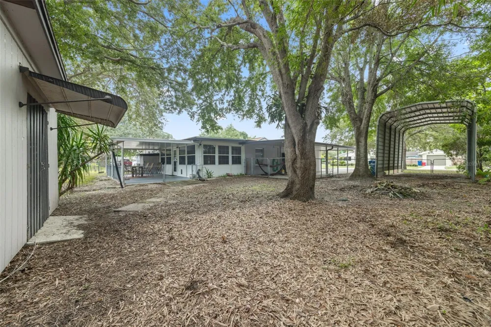 302 51ST STREET W Bradenton, FL 34209