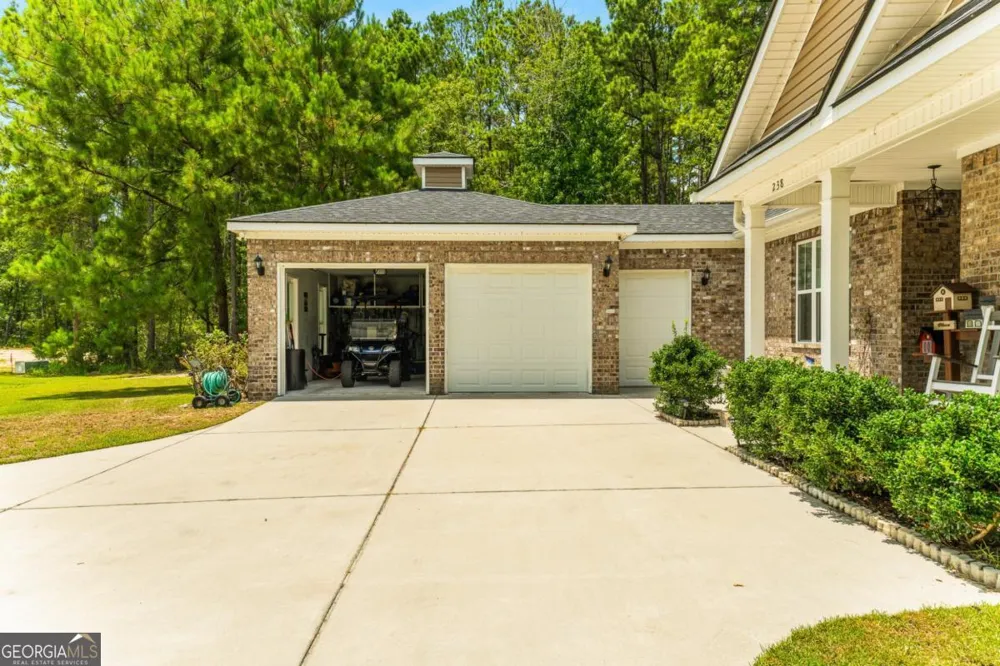 238 Dean DR Guyton, GA 31312