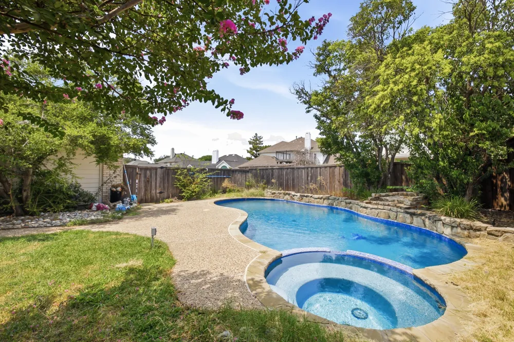1517 Palisades Drive Carrollton, TX 75007