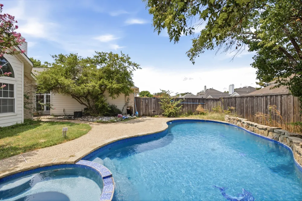 1517 Palisades Drive Carrollton, TX 75007