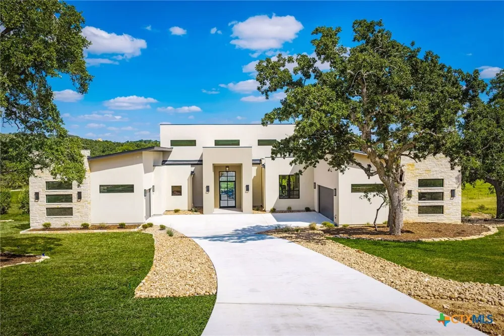 771 Early Ridge Road Bulverde, TX 78132