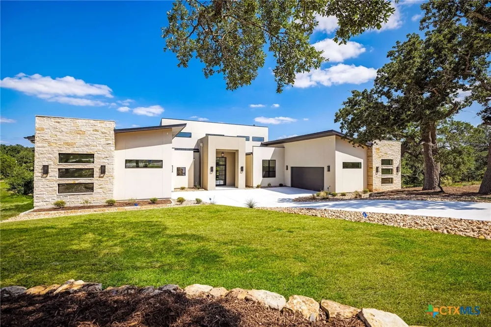 771 Early Ridge Road Bulverde, TX 78132