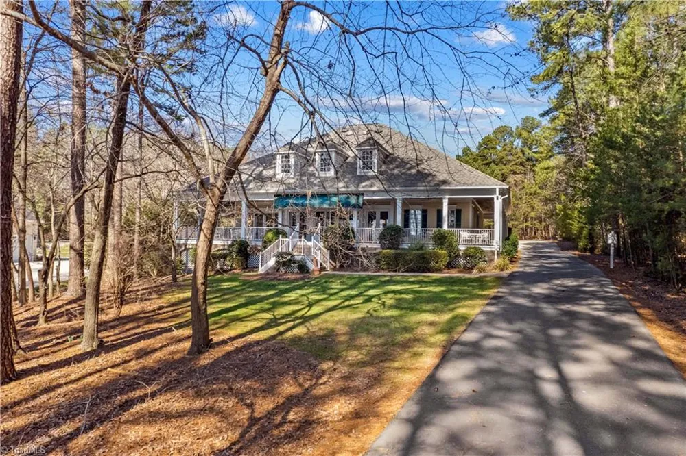 642 Whisper Lake Drive New London, NC 28127