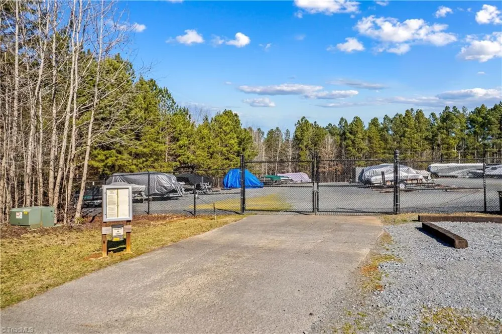 642 Whisper Lake Drive New London, NC 28127