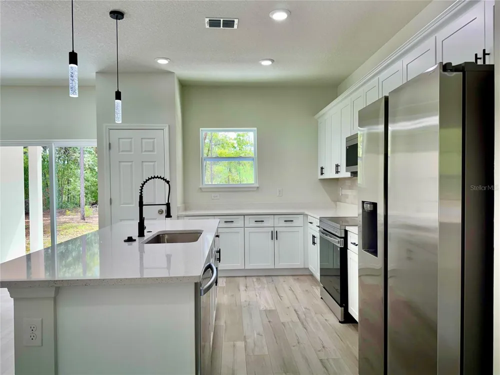 8191 PICKINZ WAY Citrus Springs, FL 34433