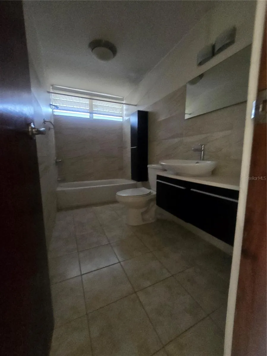 1608 TAMESIS #apt. 201B San Juan, PR 00926