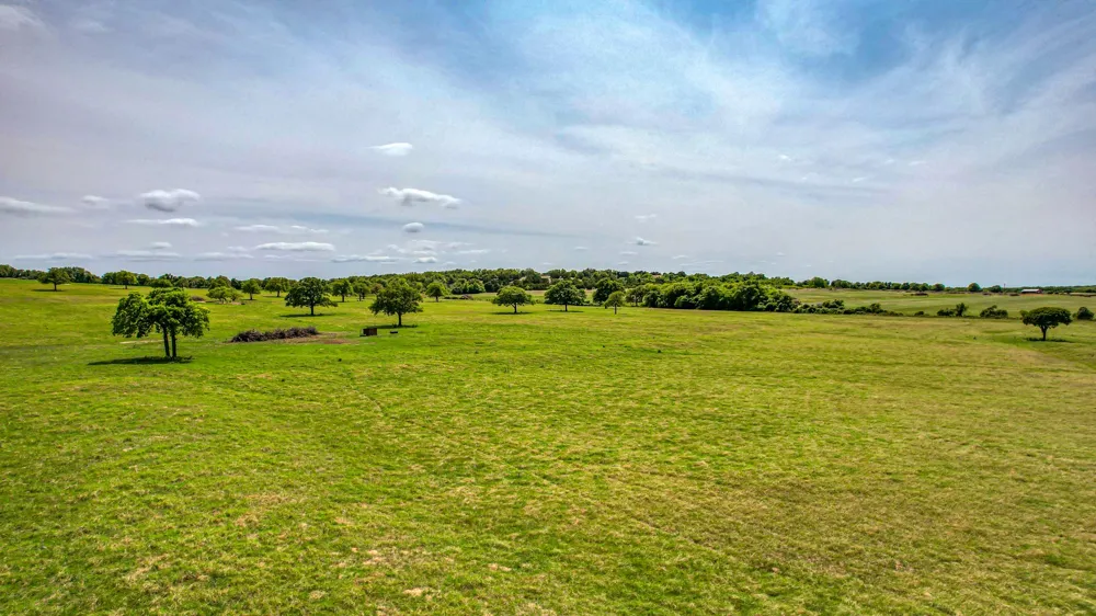 three Quarter Loop Poolville, TX 76487