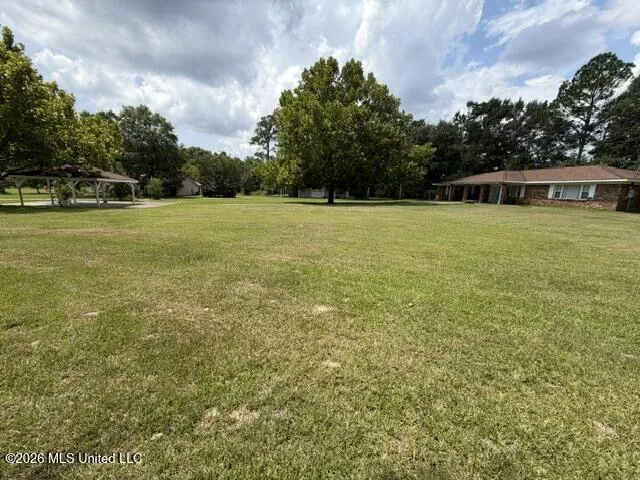 29129 J P Ladner Road Pass Christian, MS 39571