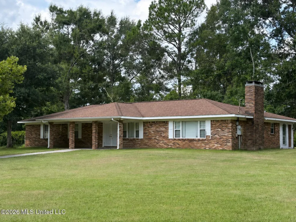 29129 J P Ladner Road Pass Christian, MS 39571