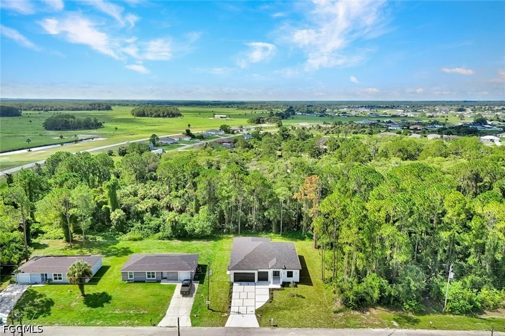 Royal Circle Labelle, FL 33935