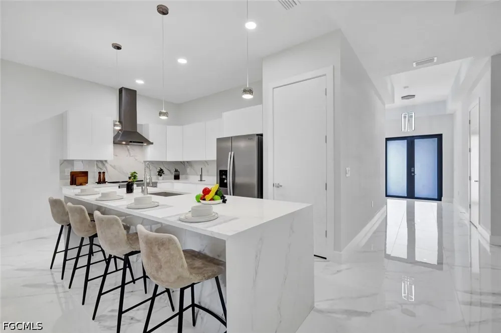 Royal Circle Labelle, FL 33935