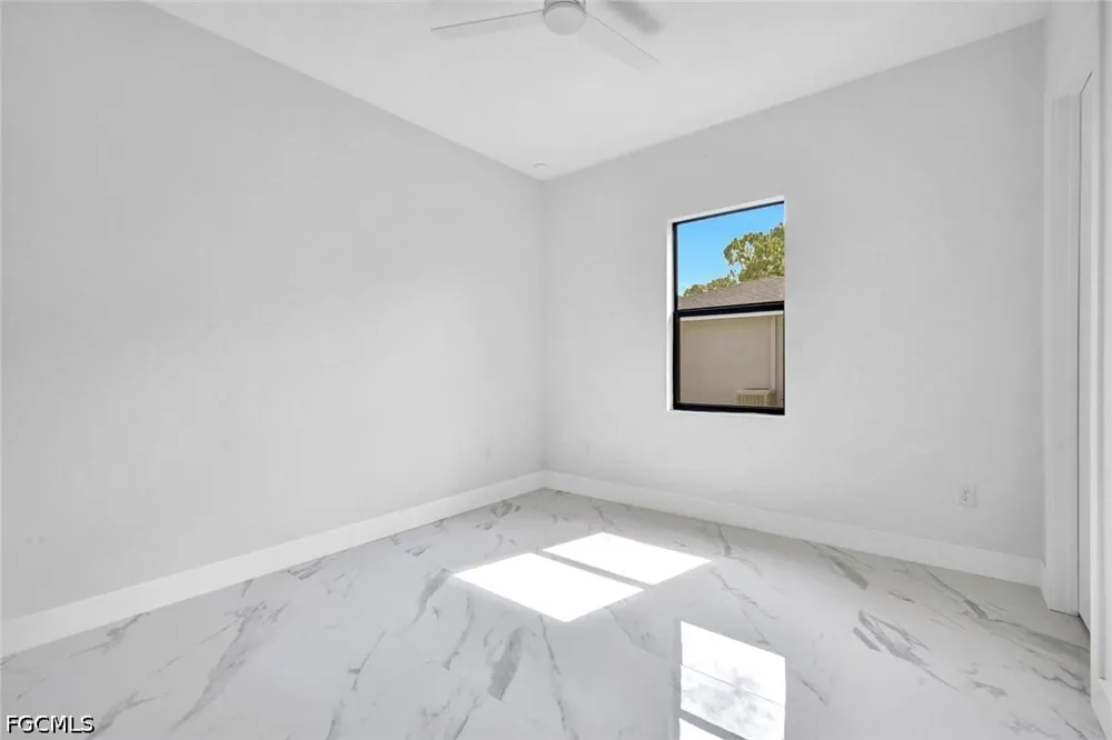 Royal Circle Labelle, FL 33935