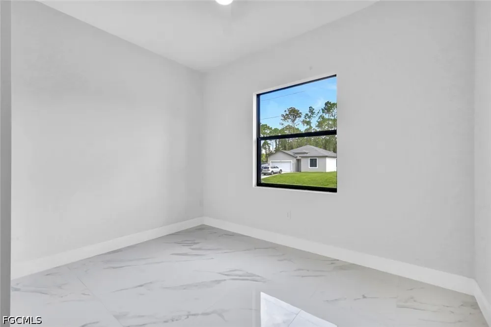 Royal Circle Labelle, FL 33935