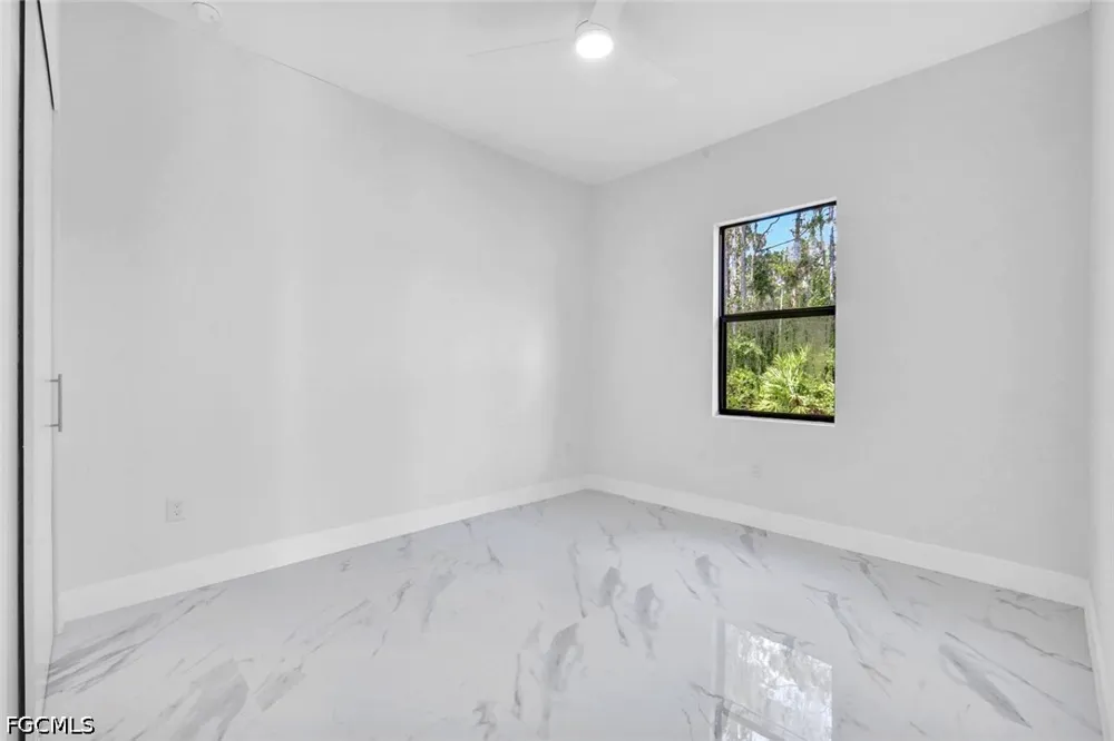 Royal Circle Labelle, FL 33935