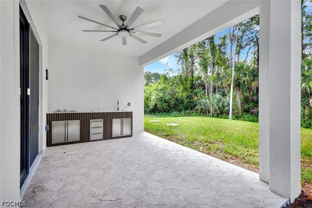 Royal Circle Labelle, FL 33935