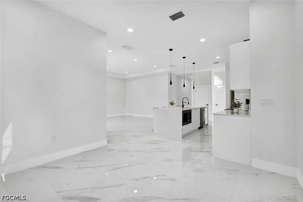 NE Tradewinds Circle Labelle, FL 33935