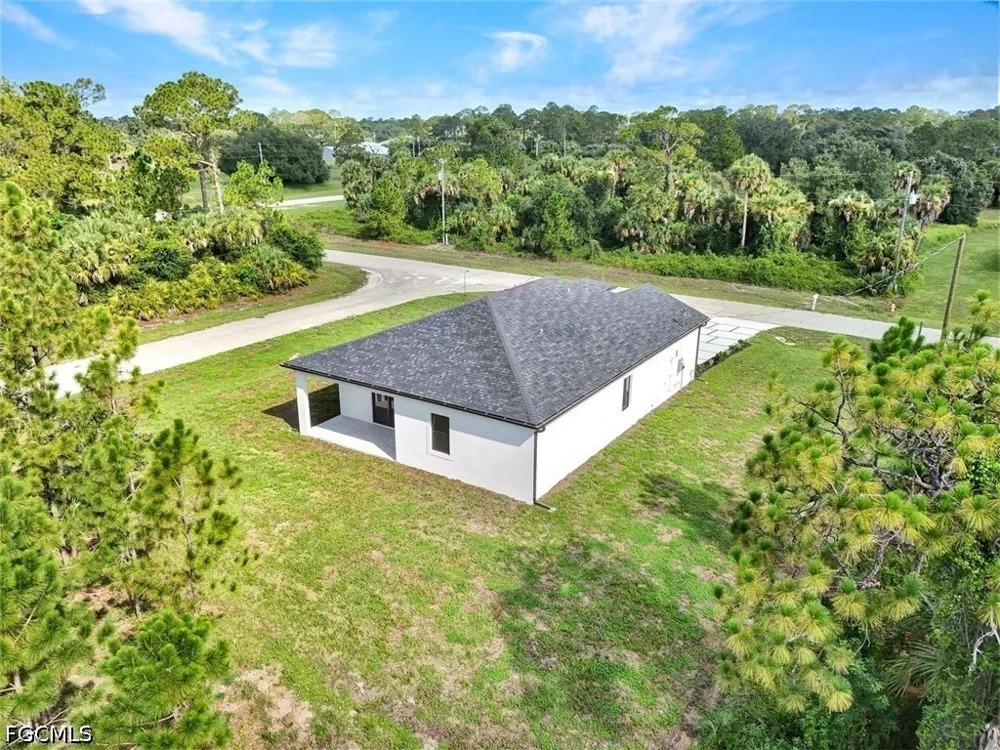 NE Tradewinds Circle Labelle, FL 33935