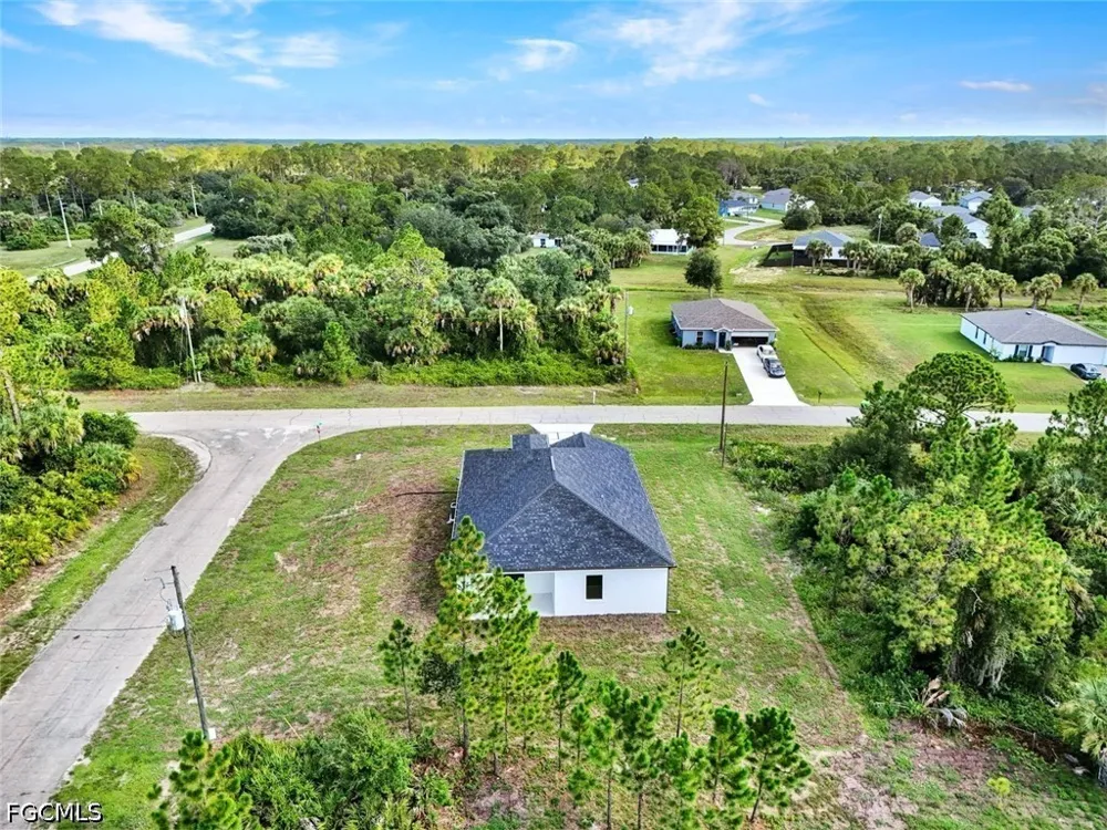 NE Tradewinds Circle Labelle, FL 33935