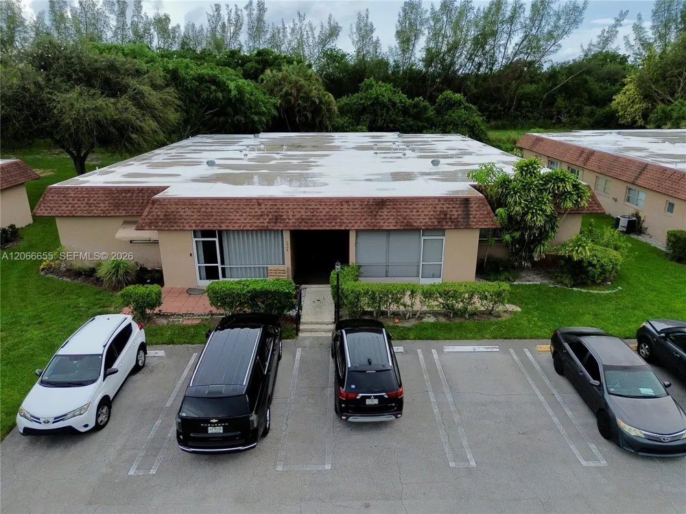1904 Palmland Dr #3 Boynton Beach, FL 33436