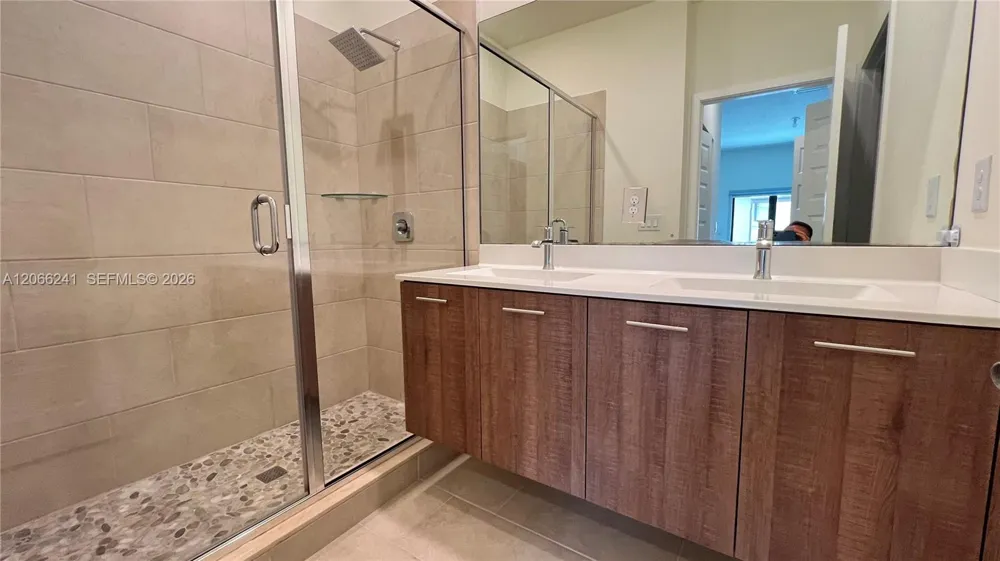 4738 NW 83rd Path #4738 Doral, FL 33166