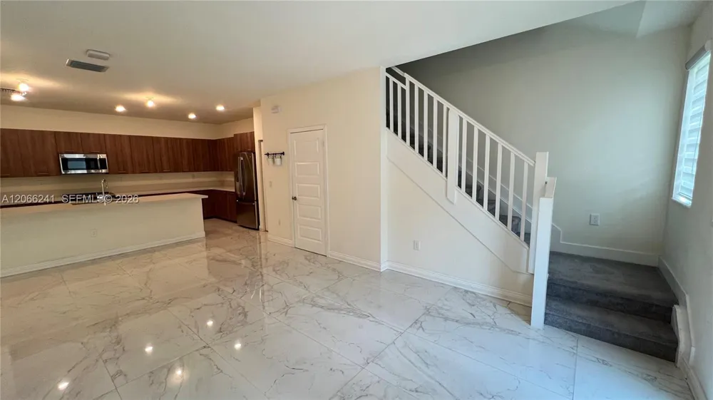 4738 NW 83rd Path #4738 Doral, FL 33166