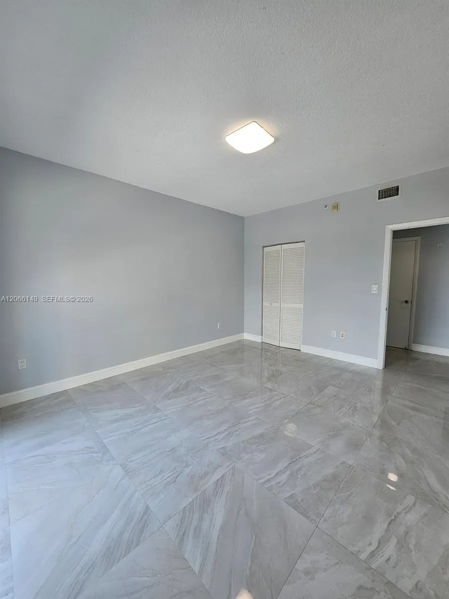 7270 SW 88th St #B202 Miami, FL 33156