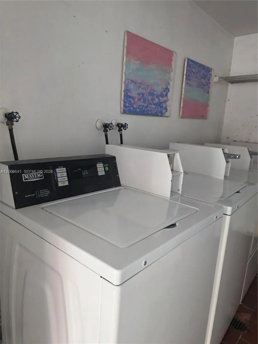 1500 SE 15th St #318 Fort Lauderdale, FL 33316