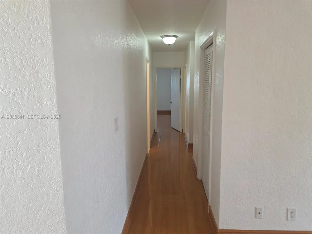 1500 SE 15th St #318 Fort Lauderdale, FL 33316