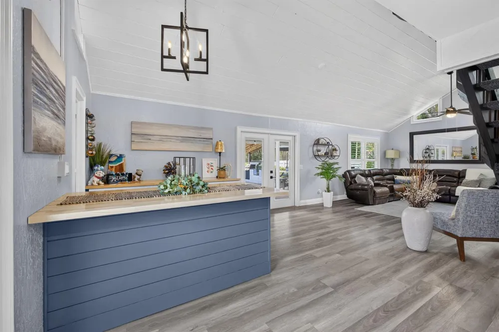 5723 SE ORANGE BLOSSOM TRAIL Hobe Sound, FL 33455