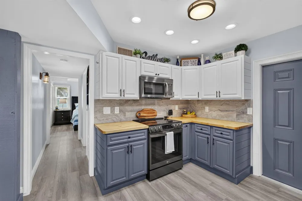 5723 SE ORANGE BLOSSOM TRAIL Hobe Sound, FL 33455