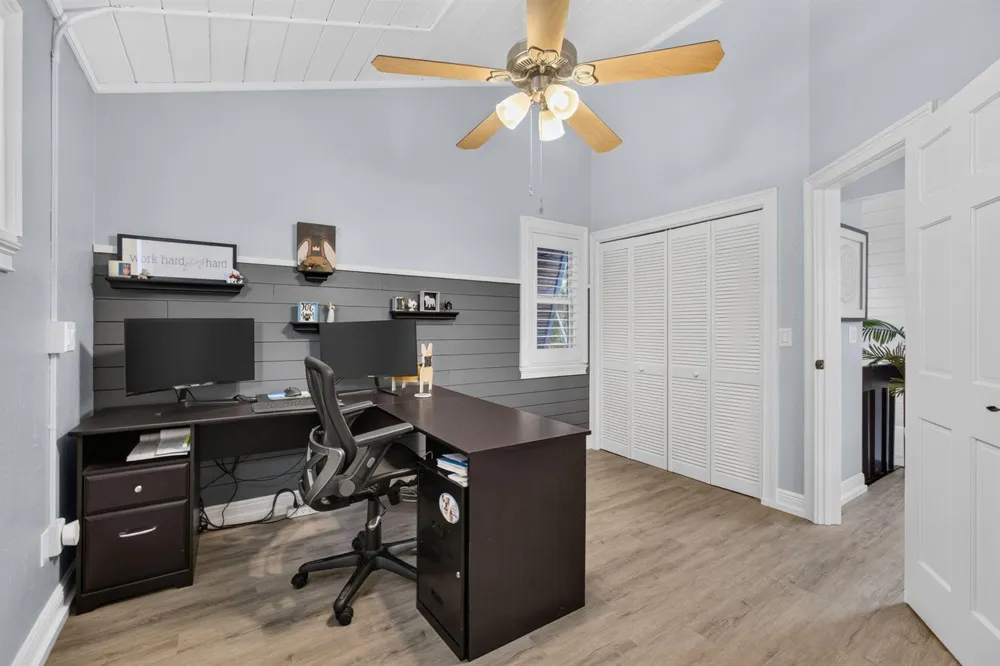 5723 SE ORANGE BLOSSOM TRAIL Hobe Sound, FL 33455