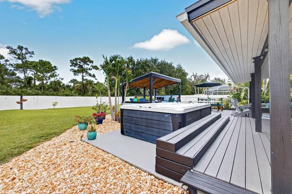5723 SE ORANGE BLOSSOM TRAIL Hobe Sound, FL 33455