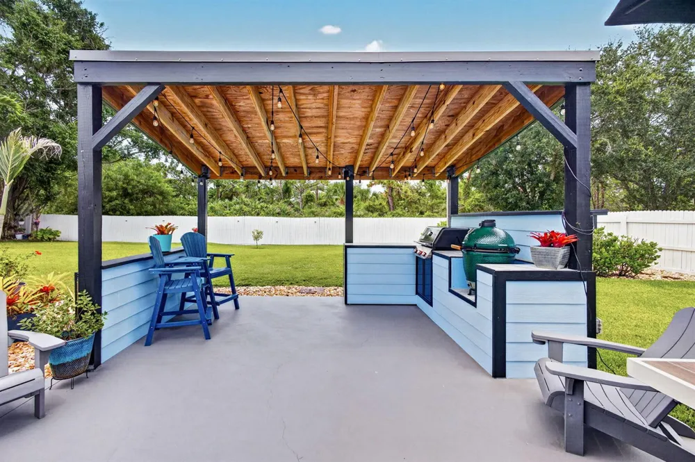 5723 SE ORANGE BLOSSOM TRAIL Hobe Sound, FL 33455