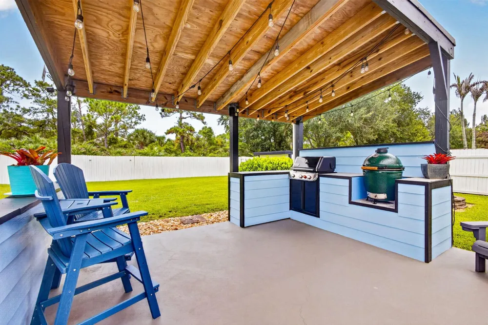 5723 SE ORANGE BLOSSOM TRAIL Hobe Sound, FL 33455