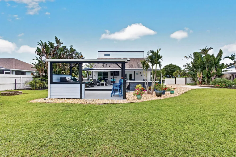 5723 SE ORANGE BLOSSOM TRAIL Hobe Sound, FL 33455