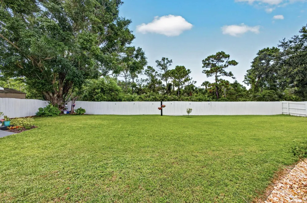 5723 SE ORANGE BLOSSOM TRAIL Hobe Sound, FL 33455
