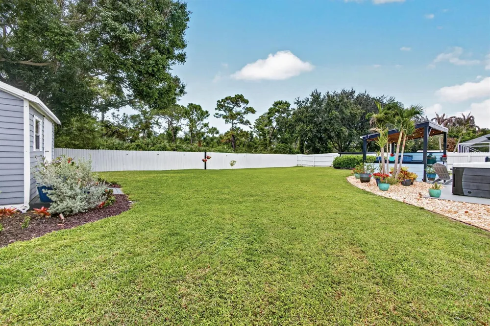 5723 SE ORANGE BLOSSOM TRAIL Hobe Sound, FL 33455