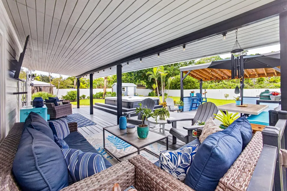 5723 SE ORANGE BLOSSOM TRAIL Hobe Sound, FL 33455