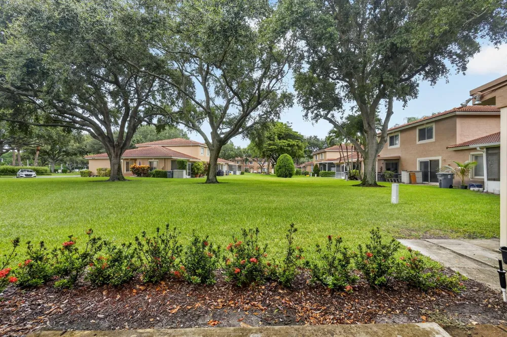 9899 KAMENA CIRCLE Boynton Beach, FL 33436