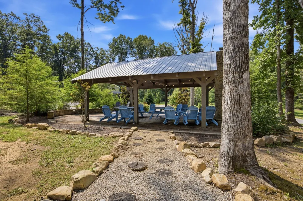292 Waters Edge Way Tracy City, TN 37387