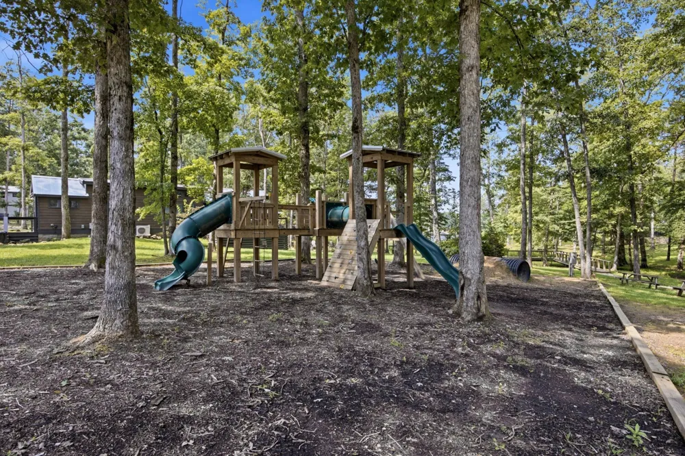 292 Waters Edge Way Tracy City, TN 37387