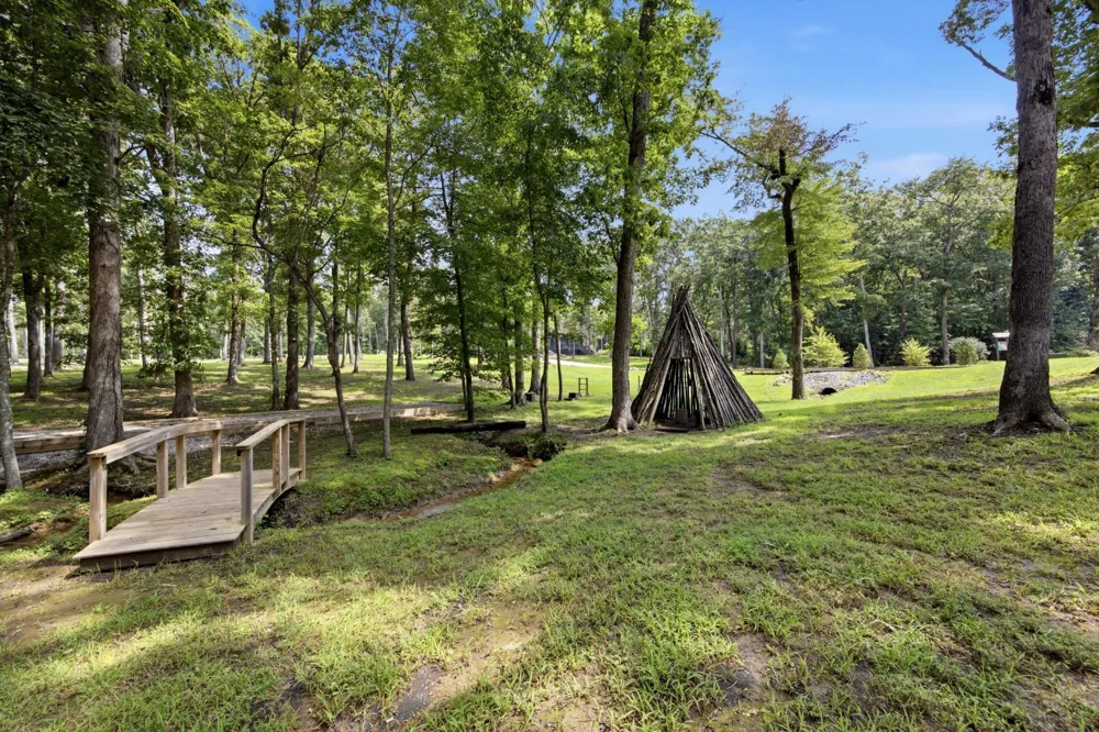 292 Waters Edge Way Tracy City, TN 37387